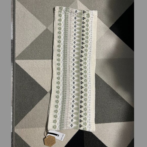 NWT Nine West Fair Isle Knit Infinity Scarf Women's - Picture 2 of 6